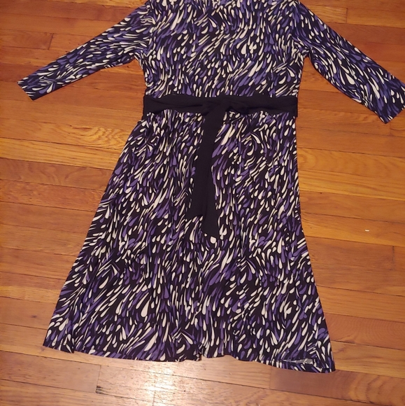 Clothing - Picture 3 of 5